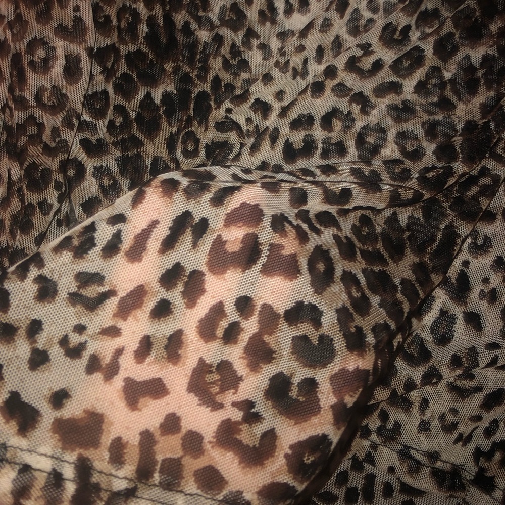 Women’s forever 21 mesh top - Picture 3 of 3